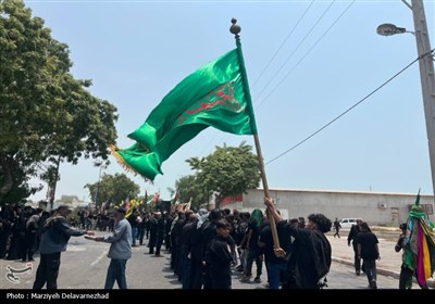 اقامه عزای روز عاشورا در بندرلنگه