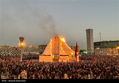 خیمه سوزان عصر عاشورا در میدان امام حسین (ع)