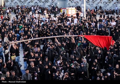 خیمه سوزان عصر عاشورا در میدان امام حسین (ع)