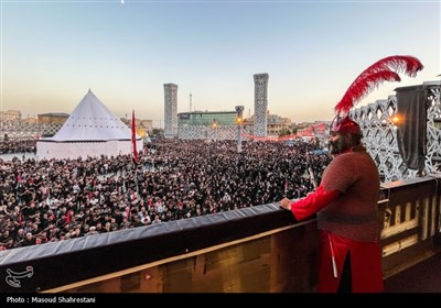 خیمه سوزان عصر عاشورا در میدان امام حسین (ع)