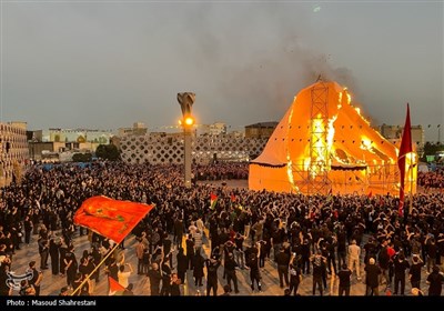 خیمه سوزان عصر عاشورا در میدان امام حسین (ع)