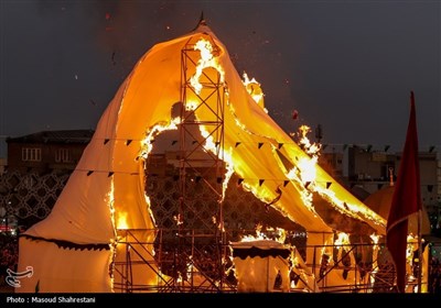 خیمه سوزان عصر عاشورا در میدان امام حسین (ع)