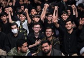 آخرین شب مراسم عزاداری حضرت اباعبدالله الحسین(ع) در حسینیه امام خمینی(ره)