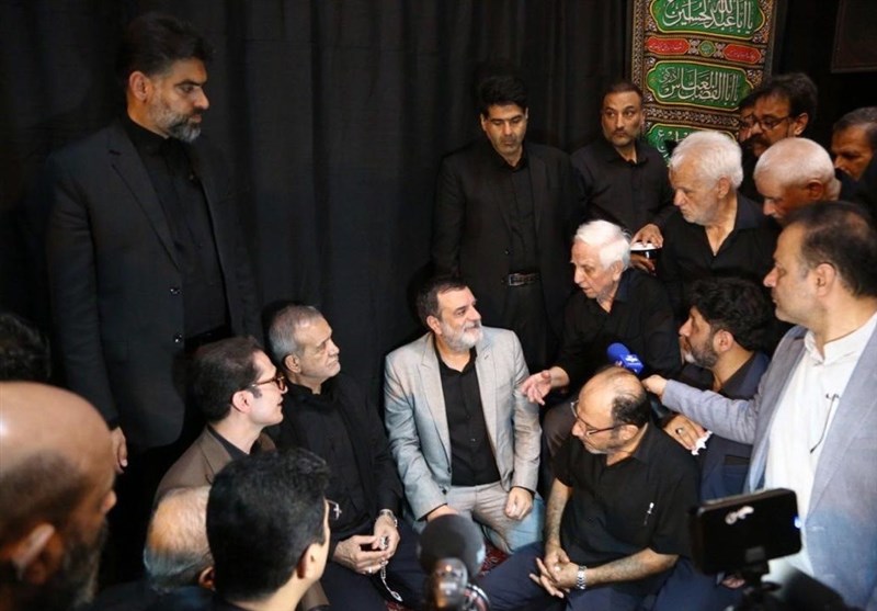 حضور پزشکیان در مراسم عزاداری دوزادهم محرم بازار بزرگ تهران