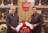 Alipour Signs for Persepolis