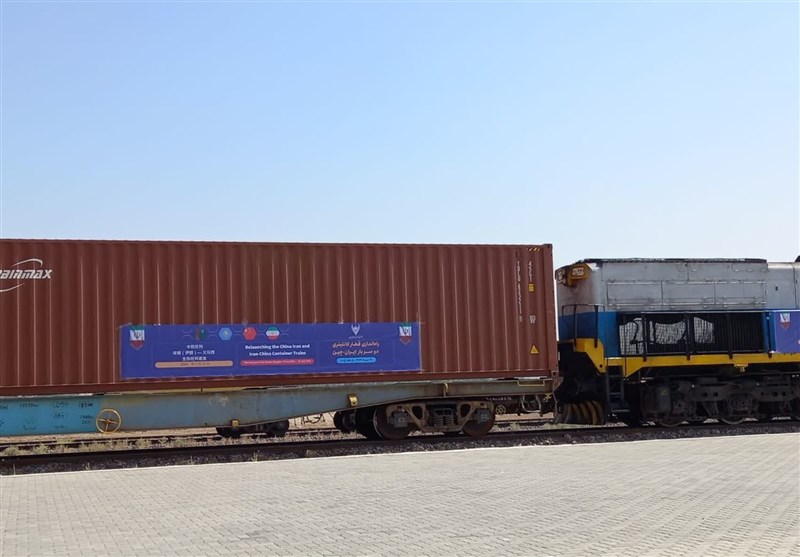 راه‌اندازی قطار کانتینری ایران ـ چین در بندر خشک آپرین+فیلم