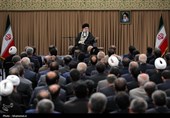 الإمام الخامنئي يستقبل أعضاء مجلس الشورى الاسلامي