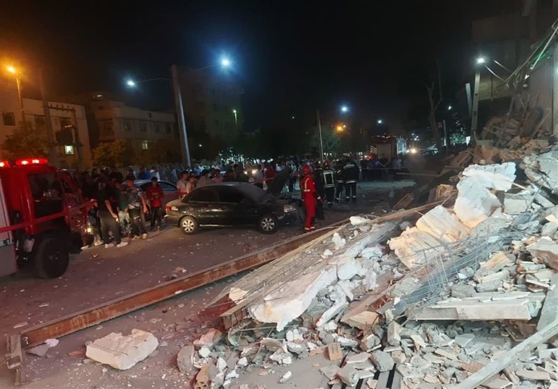 ریزش ساختمان در اسلامشهر بر اثر ساخت‌وساز غیراصولی