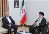 امام خامنه‌ای: خون‌خواهی شهید هنیه را وظیفه خود می‌دانیم