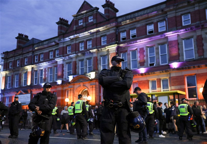 Protests Turn Violent in Sunderland As UK Unrest Spreads after Southport Killings