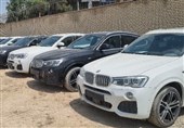 کشف 14 خودروی BMW قاچاق در یک ساختمان مسکونی در غرب تهران