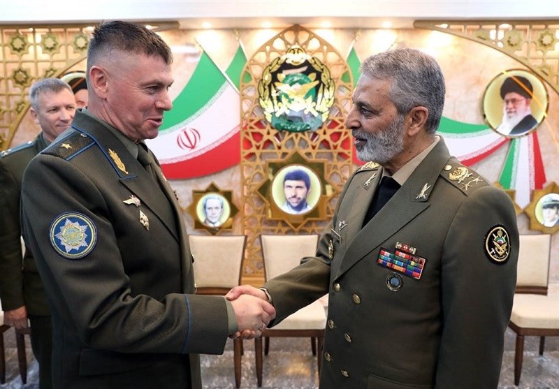 Generals Urge Promotion of Iran-Belarus Ties