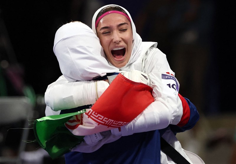 Iranian Girl Mobina Wins Taekwondo Bronze in Olympics