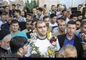 آیین استقبال از افتخارآفرینان کشتی فرنگی المپیک در فرودگاه اهواز