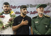 آیین استقبال از افتخارآفرینان کشتی فرنگی المپیک در فرودگاه اهواز