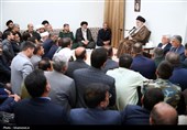 دیدار دست‌اندرکاران کنگره شهدای کهگیلویه و بویر احمد با رهبر معظم انقلاب