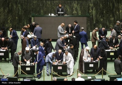 Iran Ministerial Picks Win Confidence Vote