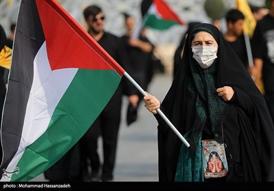 Pedestrians Mark Arbaeen in Iran