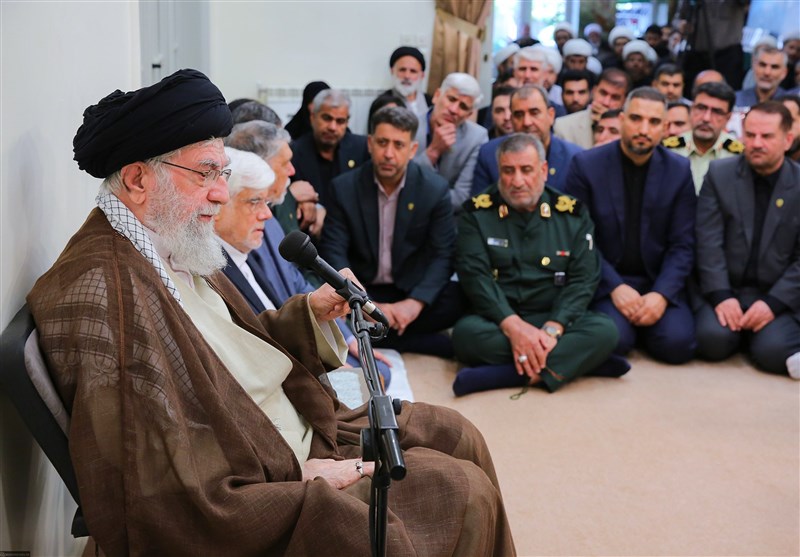 Enemies’ Psywar Based on Overplaying Power, Ayatollah Khamenei Warns