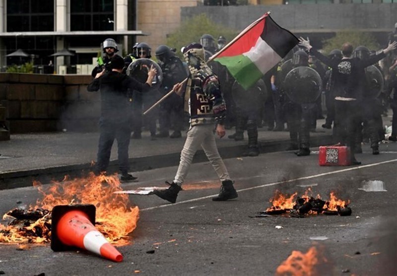 Dozens Arrested As Melbourne Anti-War Protests Turn Violent