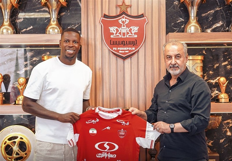 Persepolis’ New Signing Lucas Joao Arrives in Tehran