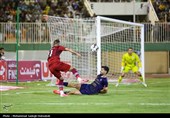 دیدار تیم‌های فوتبال چادرملو اردکان و نساجی مازندران