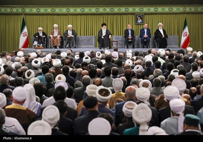 Islamic Unity Conference Guests Meet Leader in Tehran