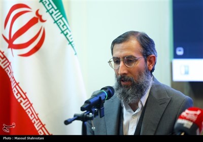 نشست خبری تفاهم نامه همکاری و قرارداد طرح های پژوهشی مکتب هنر رضوی