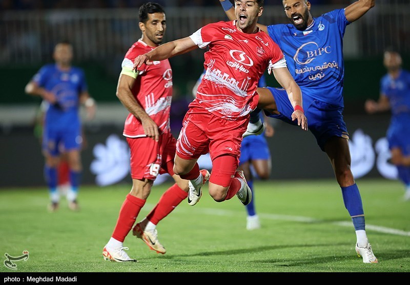 Persepolis Edges Esteghlal in Tehran Derby