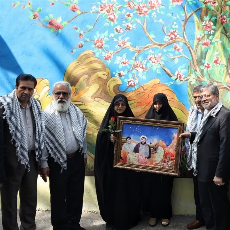 رونمایی از دیوارنگاره &quot;از حماسه دیروز تا حماسه امروز&quot; +عکس