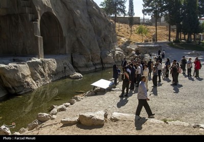 جشنواره بین المللی شاهنامه خوانی تاقبستان در کرمانشاه