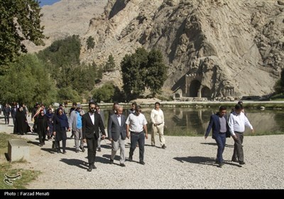 جشنواره بین المللی شاهنامه خوانی تاقبستان در کرمانشاه