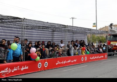 رژه ناوگان آتش‌نشانی شهرداری مشهد