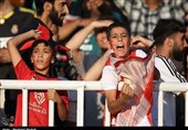 اعتراض هواداران پرسپولیس مسیر حرکت اتوبوس پرسپولیس را تغییر داد