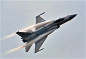 پاکستان قرارداد فروش جنگنده JF-17 به آذربایجان را امضا کرد