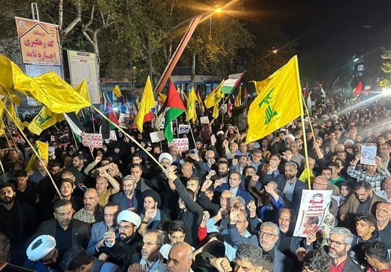 قیام ایرانی‌ها در محکومیت اسرائیل/ بغض مردم در سوگ‌ &quot;سید‌‌&quot;