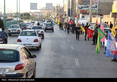 زنجیره انسانی نیروهای سپاه و بسیج مردمی