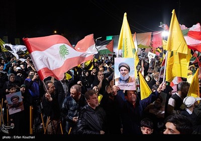 شادی مردم تهران از حمله موشکی ایران به رژیم صهیونیستی - میدان فلسطین