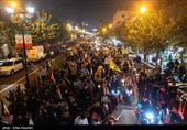 شادی مردم تهران از حمله موشکی ایران به رژیم صهیونیستی مقابل سفارت انگلیس