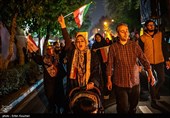 شادی مردم تهران از حمله موشکی ایران به رژیم صهیونیستی مقابل سفارت انگلیس