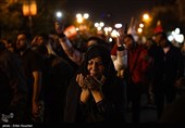 شادی مردم تهران از حمله موشکی ایران به رژیم صهیونیستی مقابل سفارت انگلیس