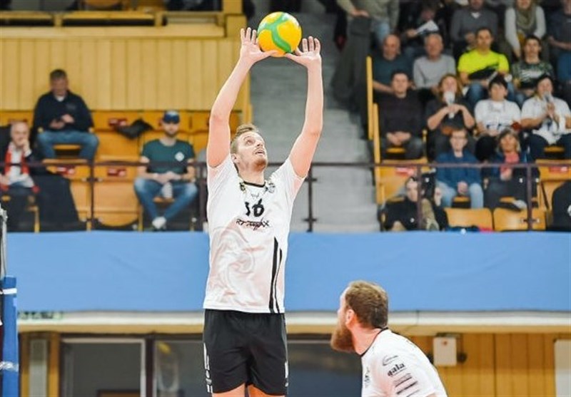 Mihajlo Mitic Joins Paykan Volleyball Team