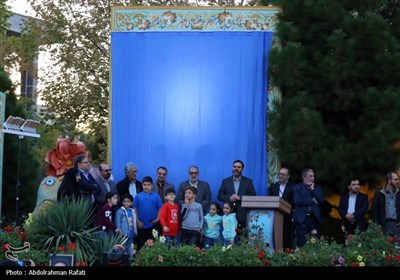 رونمایی از پوستر بیست و نهمین جشنواره بین المللی تئاتر کودک و نوجوان همدان