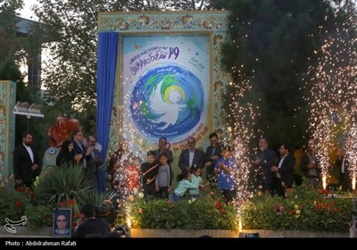 رونمایی از پوستر بیست و نهمین جشنواره بین المللی تئاتر کودک و نوجوان همدان