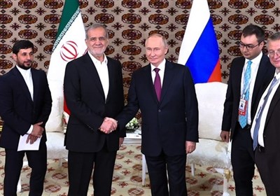 Iran, Russia&apos;s Presidents Meet in Turkmenistan