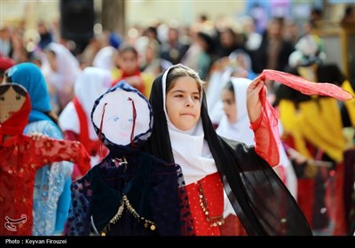 افتتاحیه هفدهمین جشنواره بین‌المللی تئاتر خیابانی مریوان