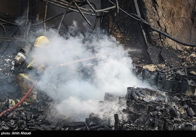 آتش‌سوزی بزرگ در بازار آهن شادآباد تهران