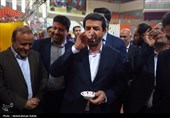 بازدید استاندار همدان از نمایشگاه و جشنواره بزرگ ورزشی عزت و پیشرفت
