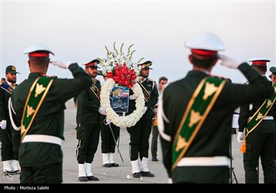 ورود پیکر مطهر شهید سردار عباس نیلفروشان به اصفهان