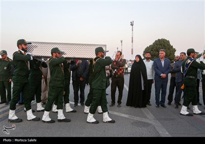 ورود پیکر مطهر شهید نیلفروشان به اصفهان